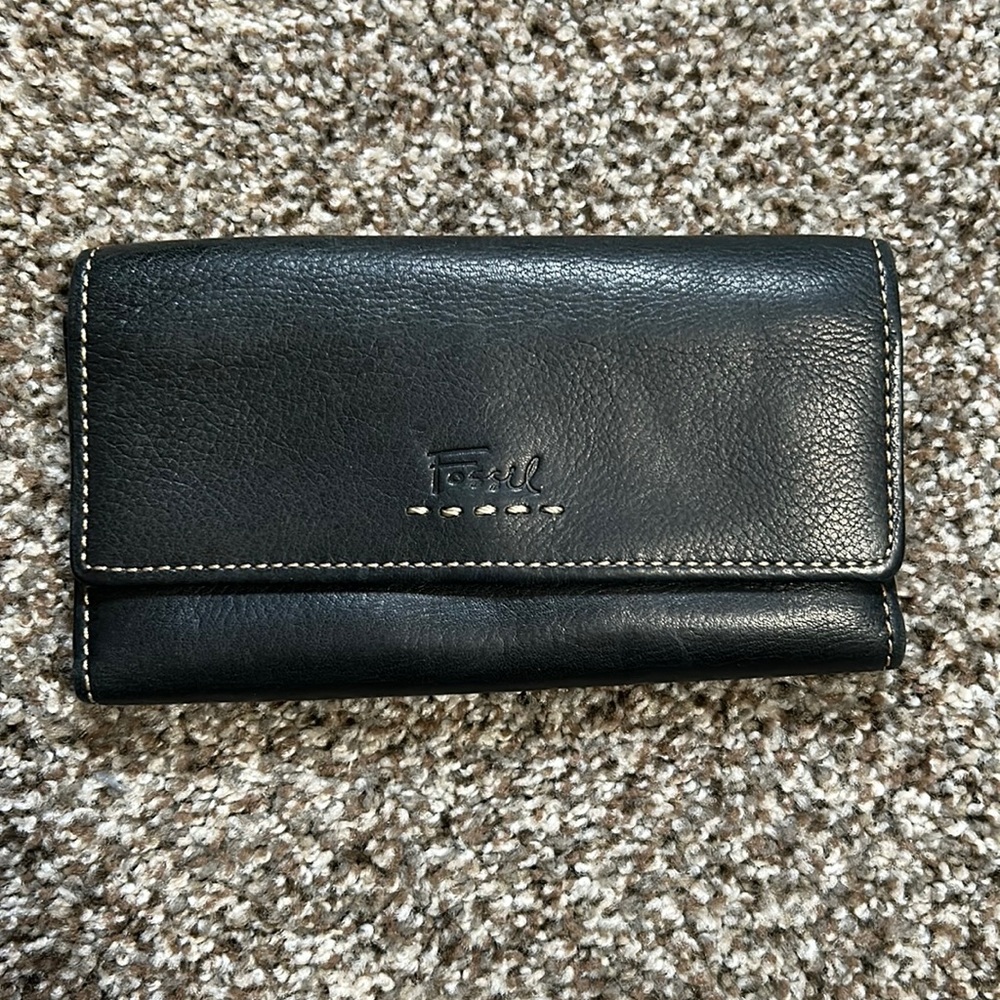 Fossil trifold wallet